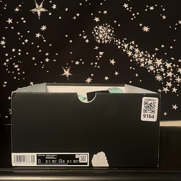 Jordan Zion 3 “Mud, Sweat, and Tears” Size 11 - Picture 6 of 6